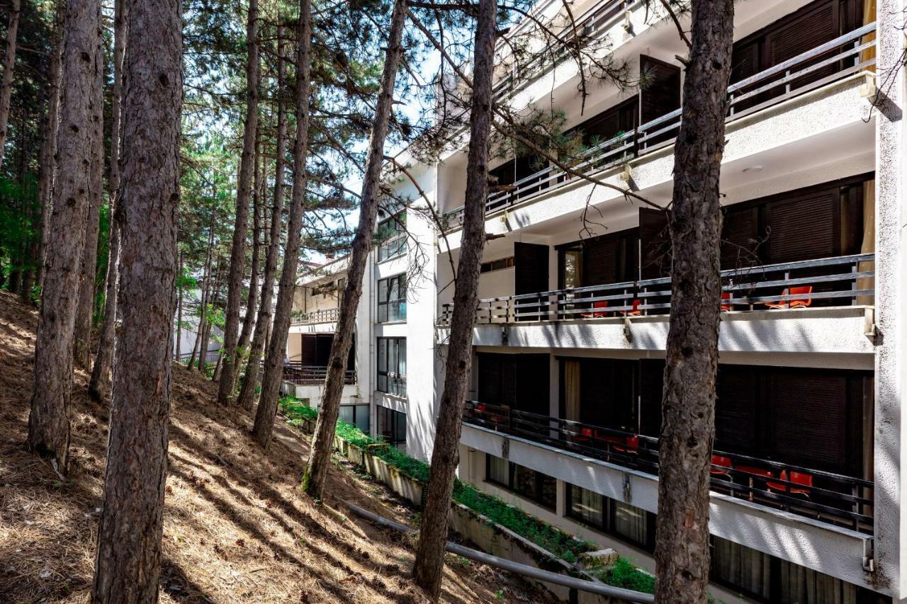 Hotel Pela Охрид Экстерьер фото