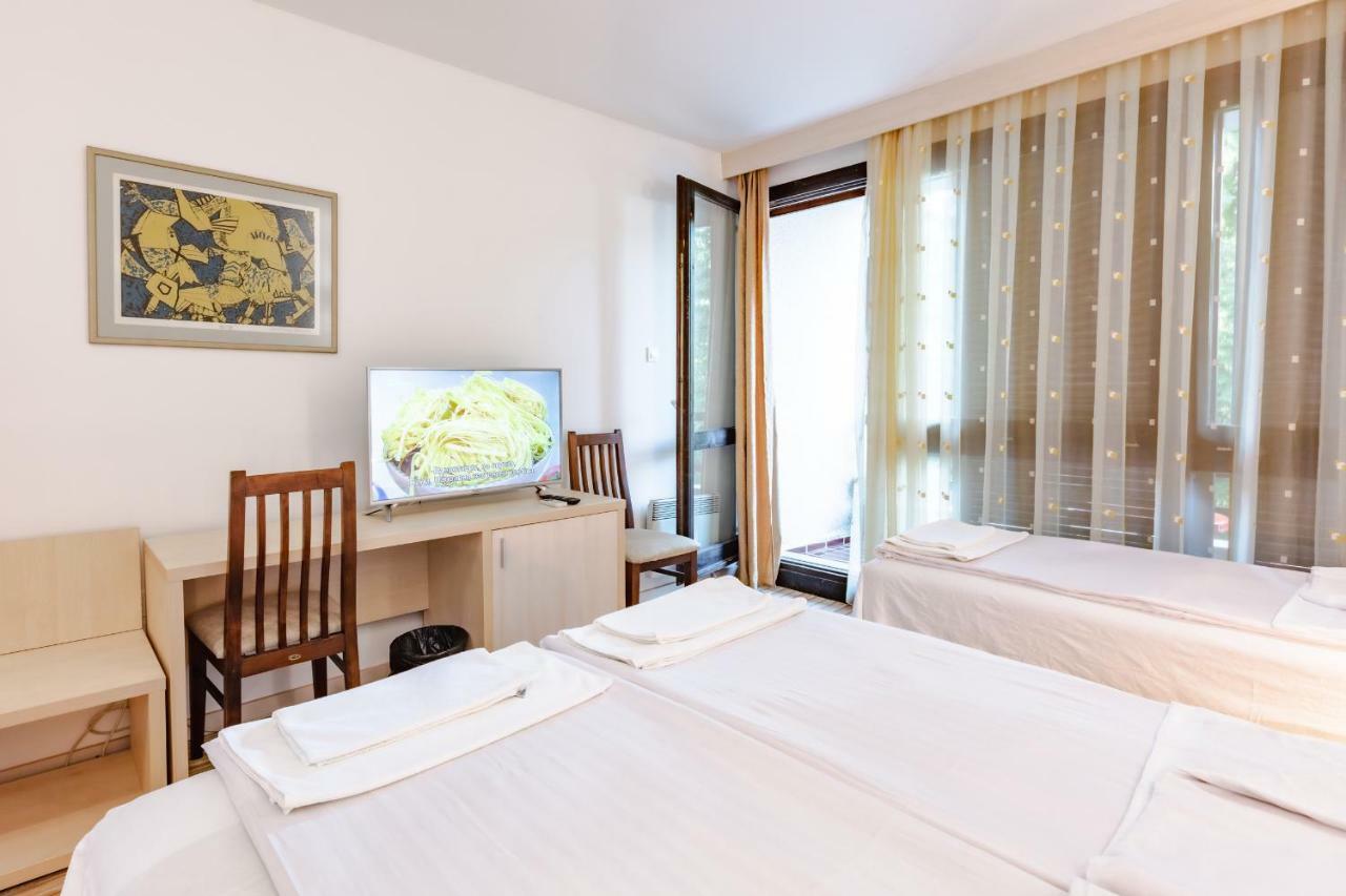 Hotel Pela Охрид Экстерьер фото